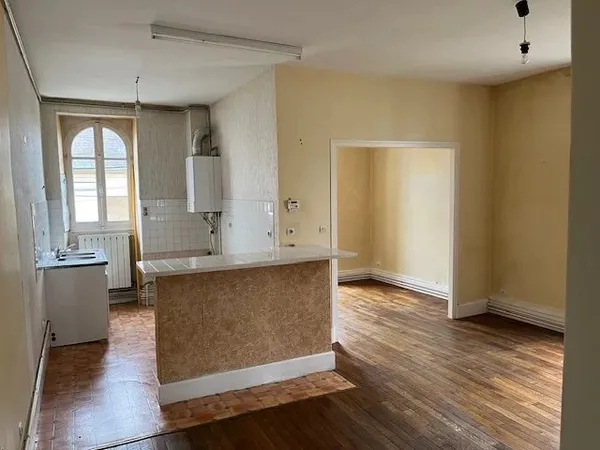 Appartement F2 dans petite immeuble