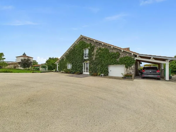 Maison Vente Saint-André-le-Coq 6p 239m² 365000€
