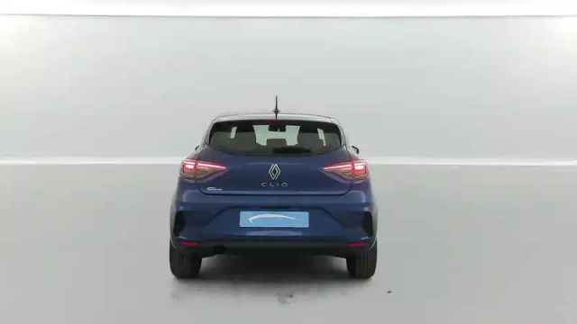 Renault Clio blue dci 100 ch gsr2 — photo 13