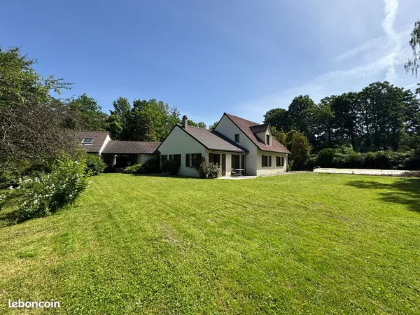 Maison 9 pièces 196 m²