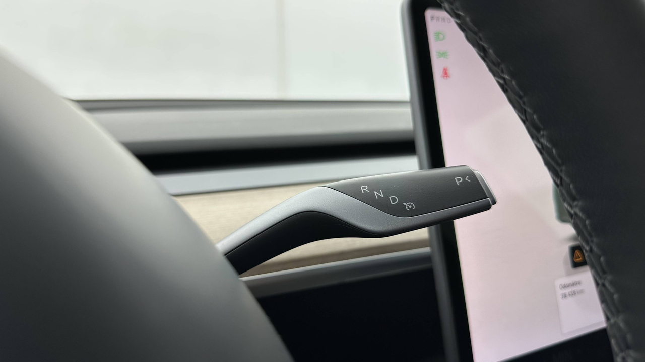 Tesla MODEL Y Grande Autonomie Dual Motor AWD — photo 24