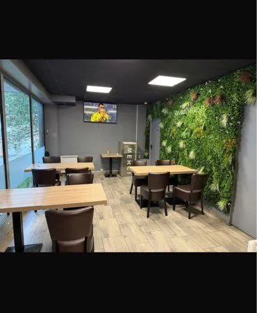 Restaurant mur commercial