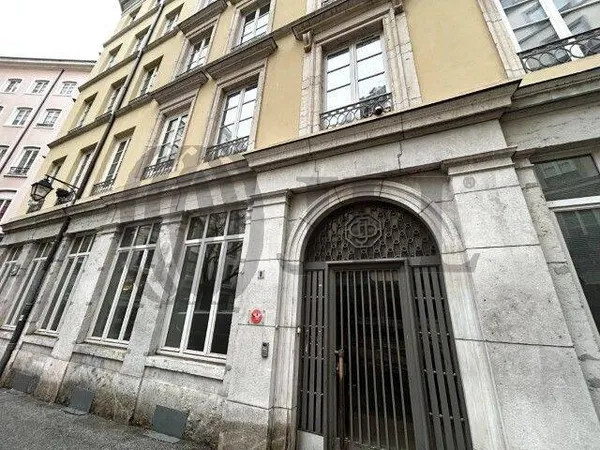 Bureau 89 m²