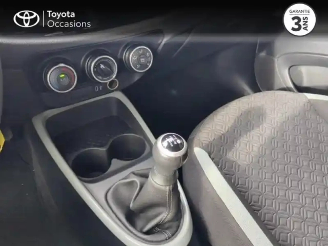 Toyota Aygo X 1.0 vvt-i 72ch design my24 — photo 9
