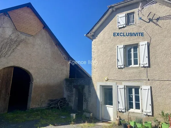 Exclusivite - Bearnaise Avec 2 Granges Et Terrain De 4 880M² - Prix En Baisse -