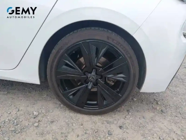 Peugeot 308 phev 225 e-eat8 — photo 11