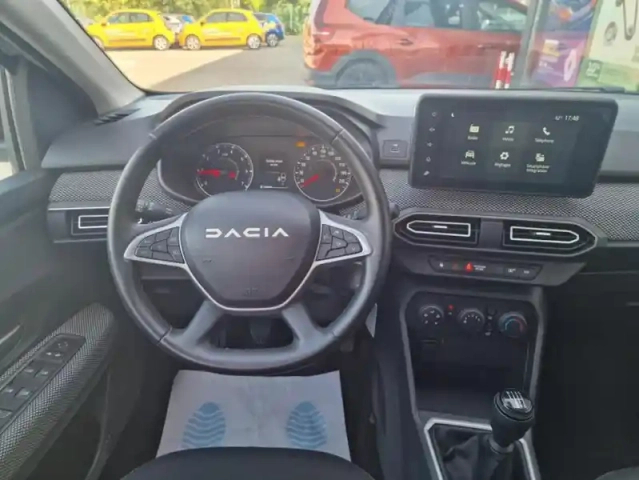 Dacia Jogger 5 places expression tce 110 — photo 21