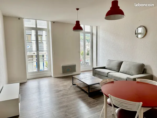 À vendre - Appartement ancien T3, centre de Landerneau