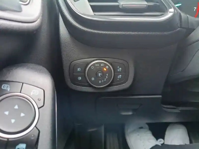 Ford Fiesta active 1.0 ecoboost 95ch — photo 30