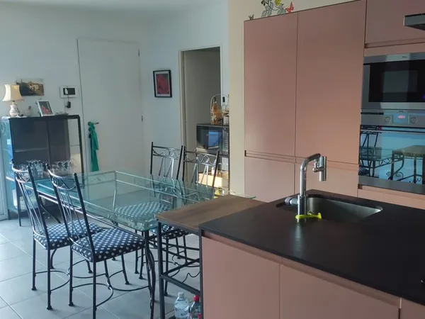 MAISON CONTEMPORAINE 120 M2 A TOIT PLAT SS GRTIE DECENNALE