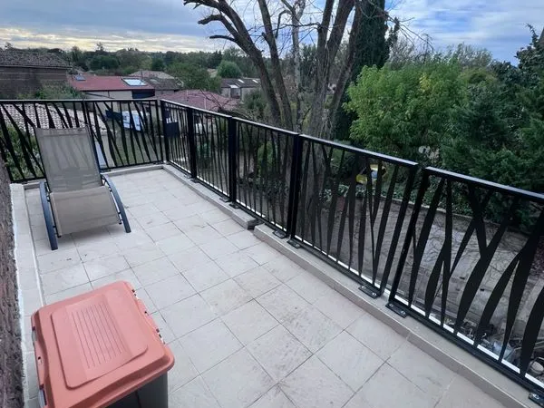 T2 avec terrasse Couffouleux