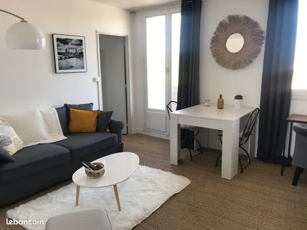 T3 lumineux avec balcon, garage et cave - Charlet-Pignoux