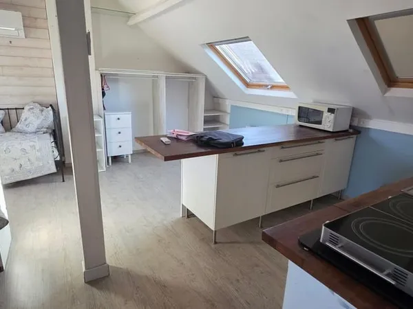 Studio 1 pièce 27 m²