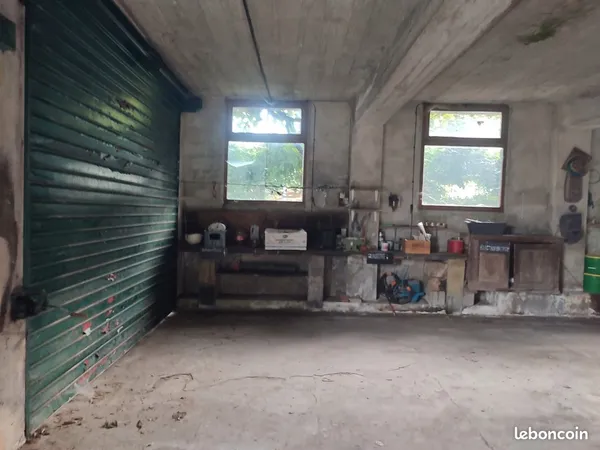 Garage à louer