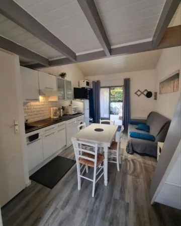 Maisonnette meublé d'octobre à juin