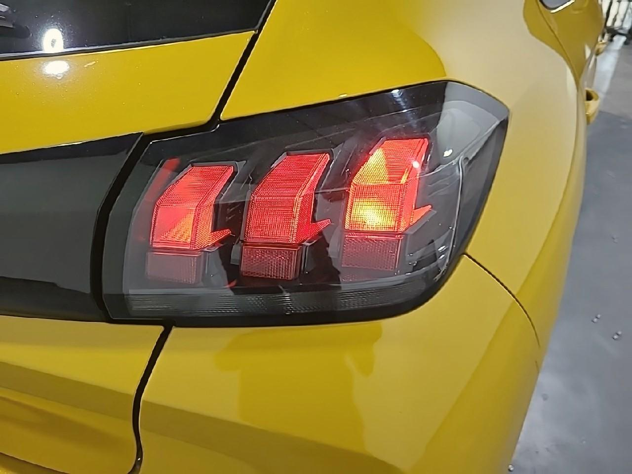 Peugeot 208 puretech 100 s&s bvm6 style — photo 26