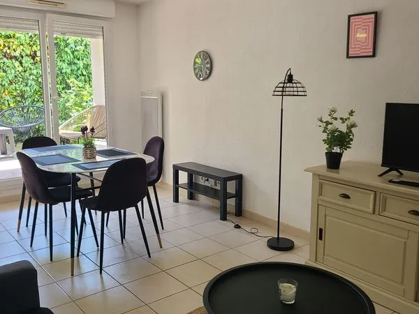 Bel appartement T3 avec piscine