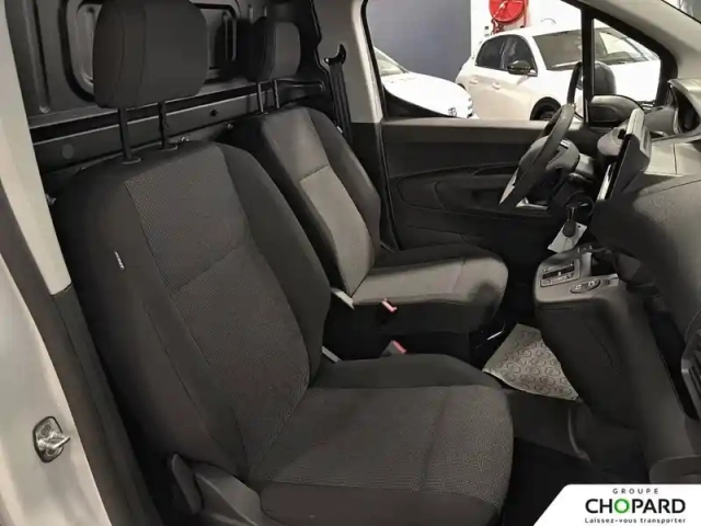 Peugeot Partner e- fourgon m 800 kg 136 ch batterie 54 kwh — photo 60