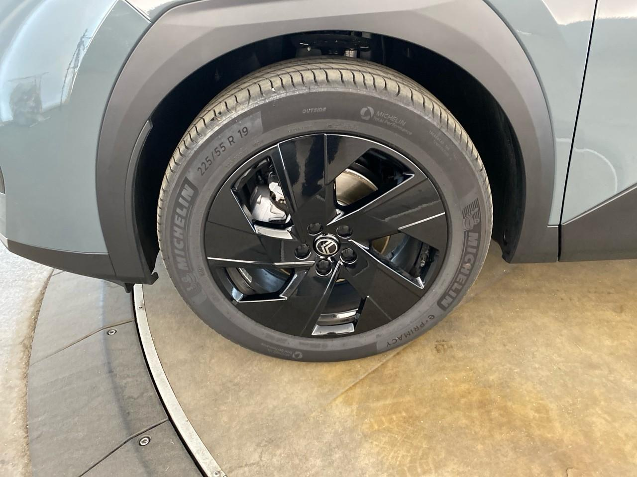 Citroën C5 Aircross hybride 145 ch e-dcs6 max — photo 11