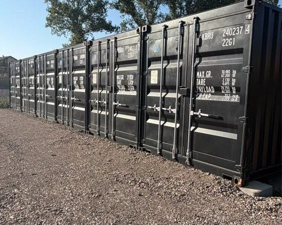 Box de stockage 20 pieds - Sécurisé & Accessible 24/7 (Proche Épinal)
