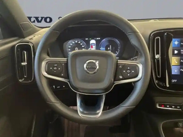 Volvo Xc40 t4 recharge 129 + 82ch start dct 7 — photo 11