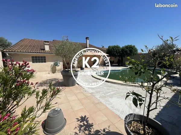Villa 4 pièces 112 m²