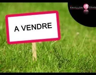 Terrain à bâtir de 333 m² à CARRIERES-SUR-SEINE (78)