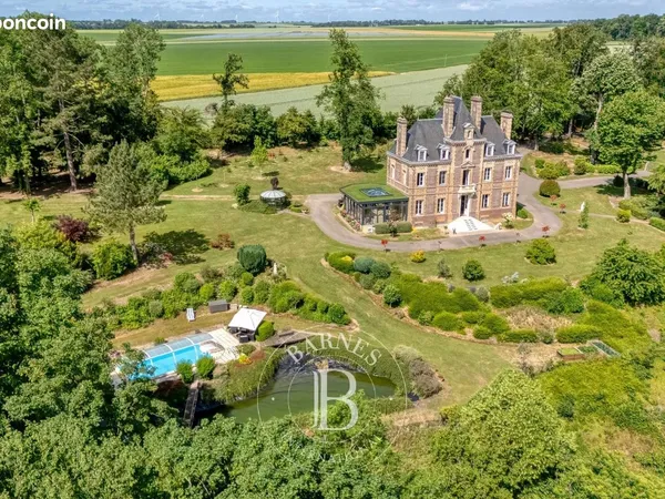 Propriété 16 pièces 327 m²
