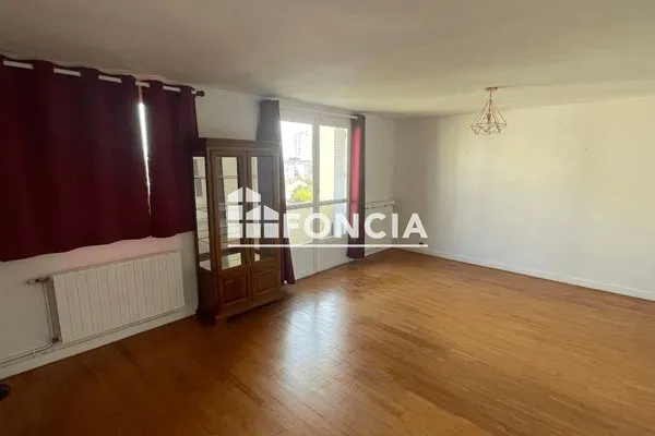 Appartement 4 pièces 63 m²
