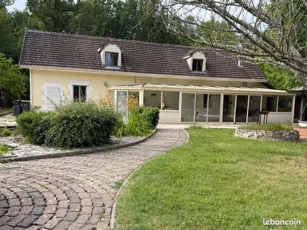 Maison à vendre 107m2 + 2ha