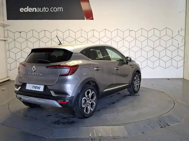 Renault Captur tce 155 edc fap — photo 5