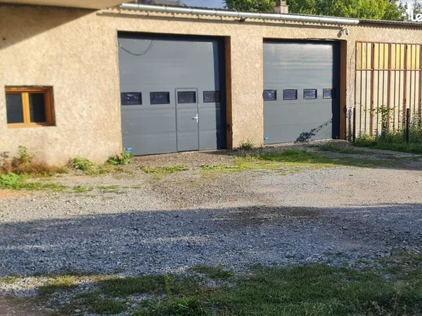 Local d’activité et entrepôt Vente Gap  220m² 180000€