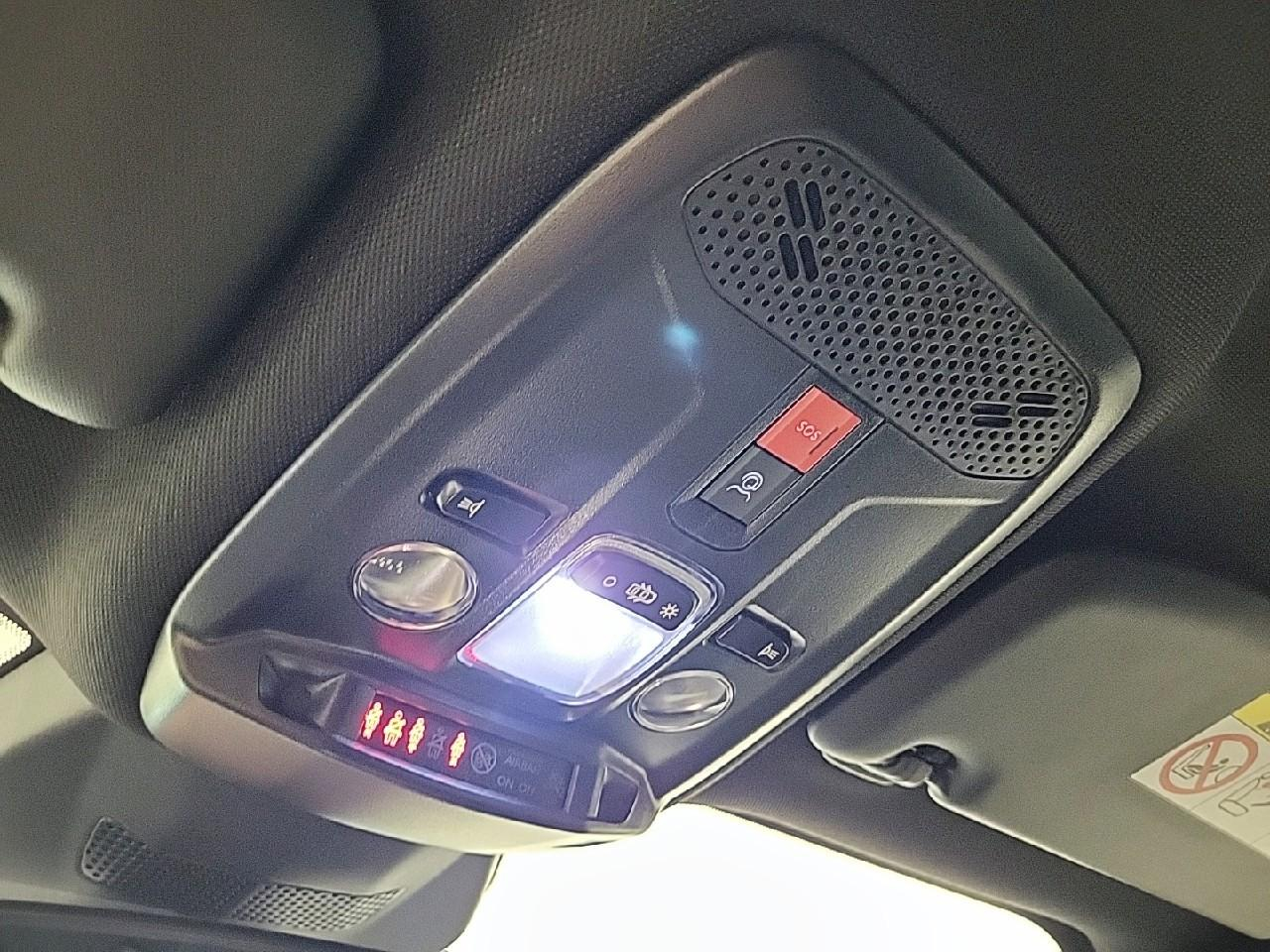 Peugeot 2008 hybrid 145 e-dcs6 allure — photo 24