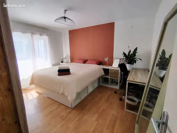 Appartement T3 de 81 m2 - garage - jardin de 40 m2 - Royan centre