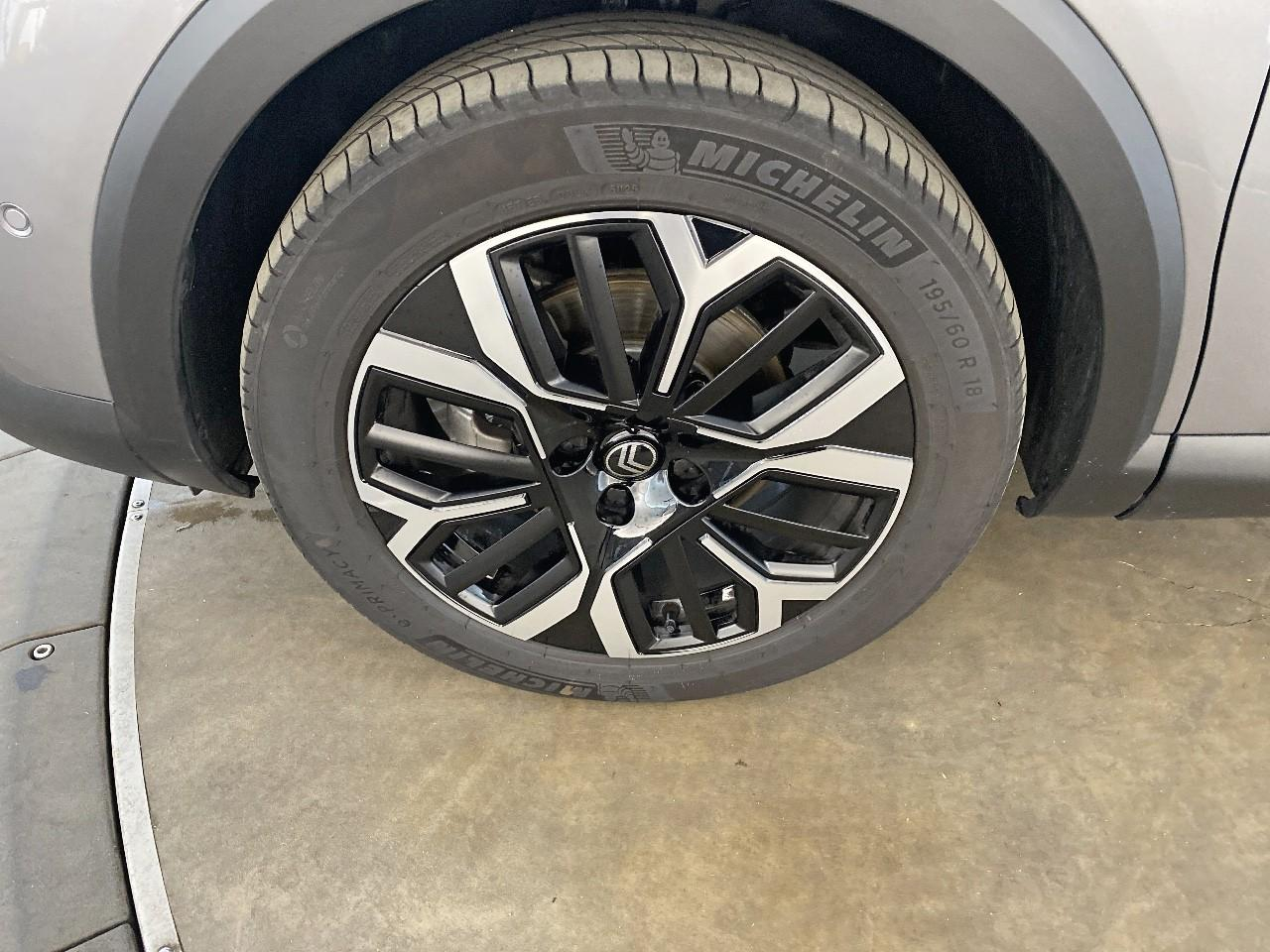 Citroën C4 X hybride 145 ch e-dcs6 max — photo 11