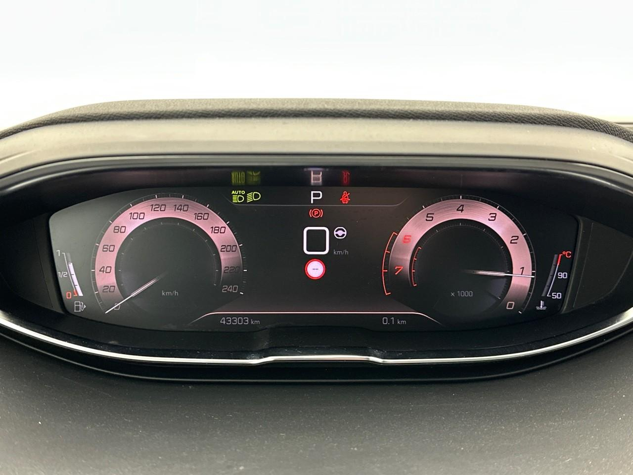 Peugeot 3008 puretech 130ch s&s eat8 gt pack — photo 21