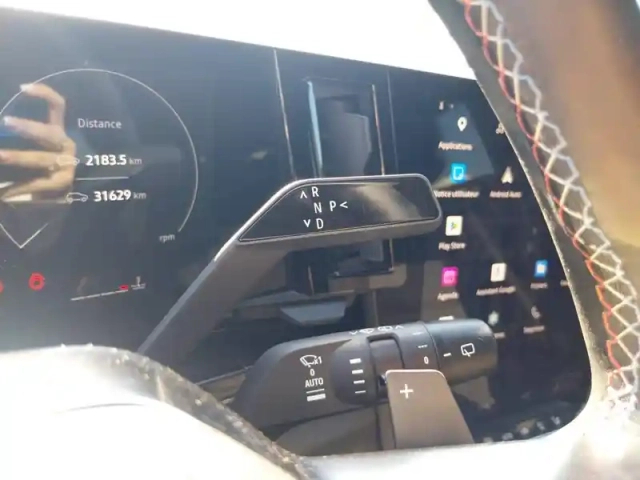 Renault Austral mild hybrid 160 auto — photo 23
