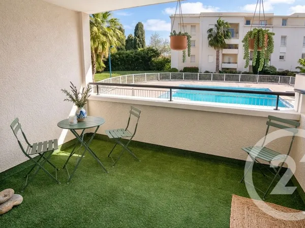 Studio 1 pièce 38 m²
