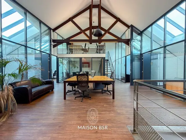 Local commercial Nantes 15 pièces 594 m2