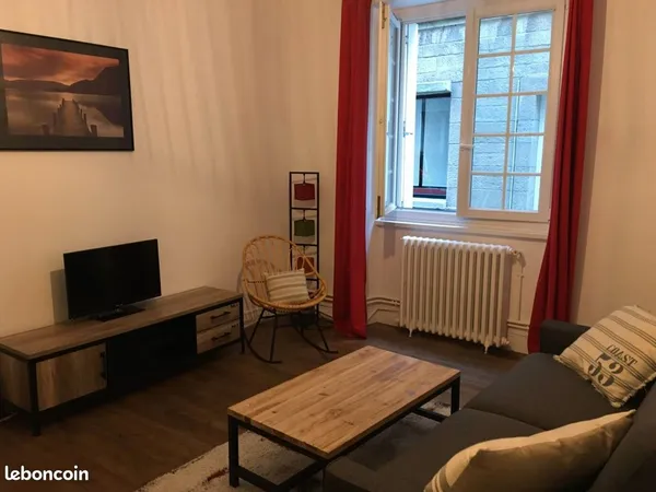 Loue appartement meublé - 41m² - Intra-Muros