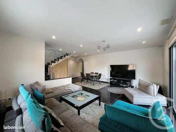 Maison 6 pièces 157 m²