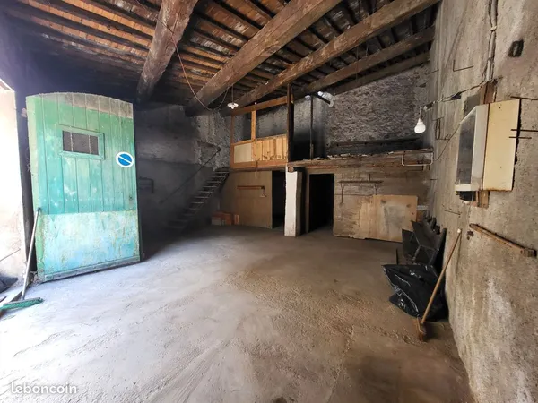 CAVE AGRICOLE / GARAGE - 84m² - TAUTAVEL