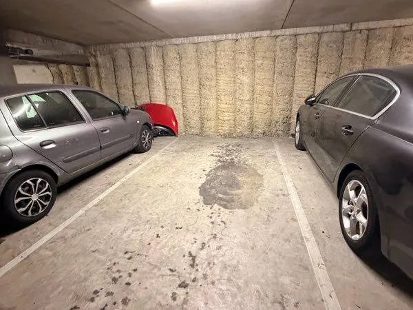 Place de parking à louer