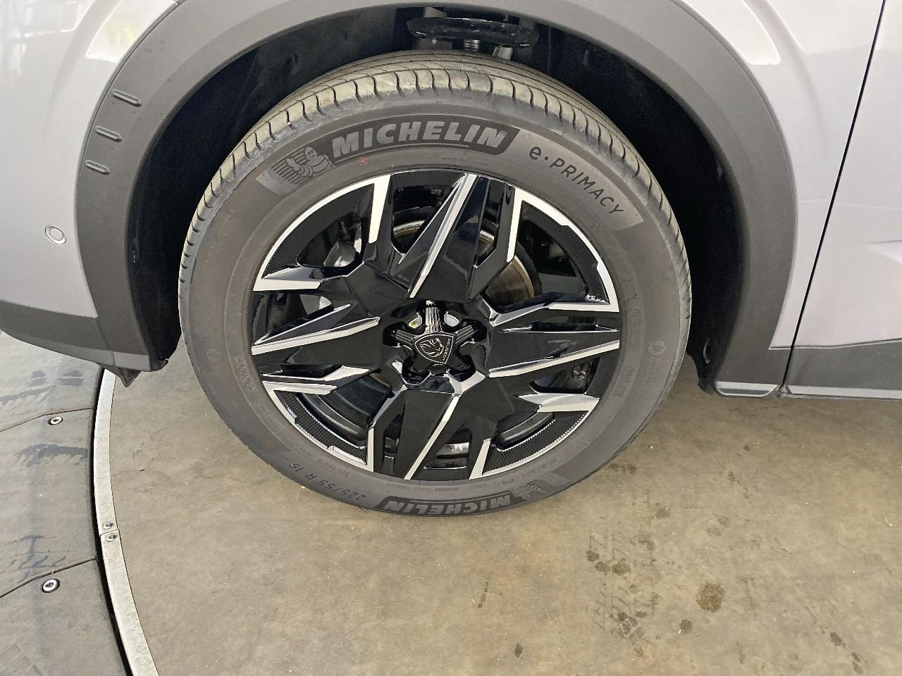 Peugeot 3008 hybrid 145 e-dcs6 allure — photo 11