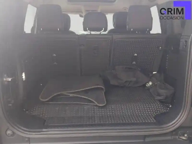 Land Rover Defender 110 p400e phev bva8 x-dynamic — photo 12