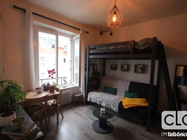 Studio 1 pièce 19 m²