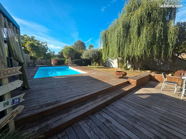 Maison 8 pièces 214 m²