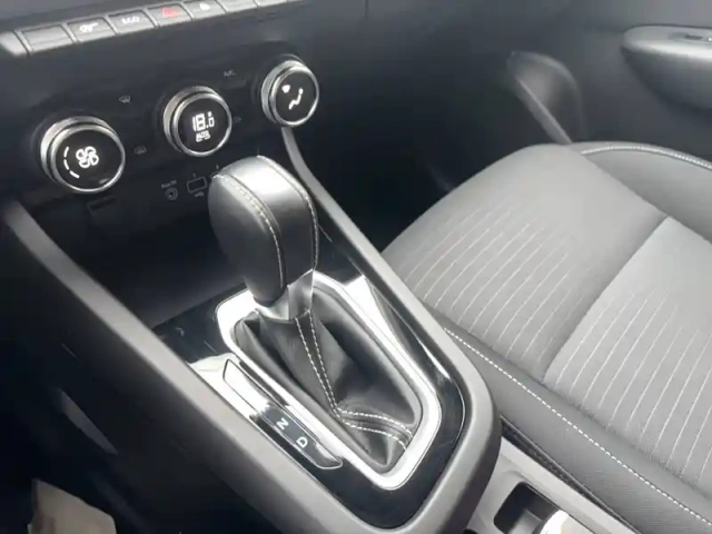 Renault Arkana mild hybrid 140 edc fap - 22 — photo 12