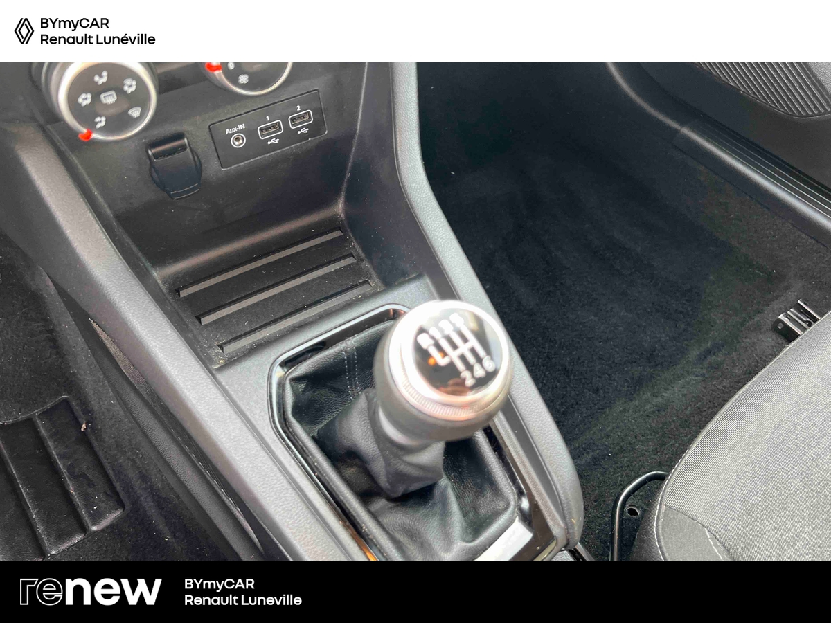 Renault Clio TCe 90 - 21N — photo 22