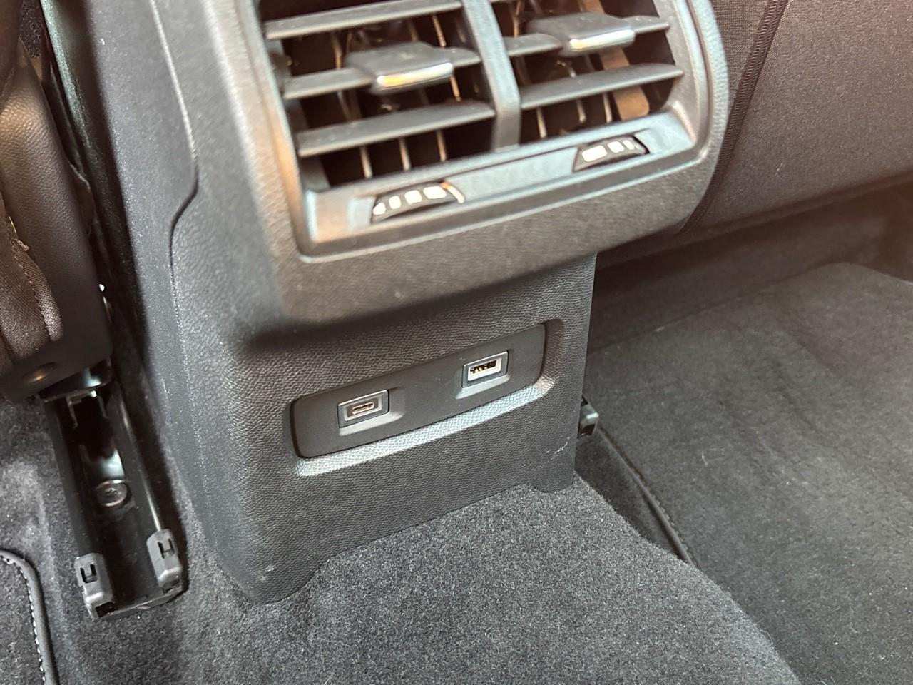 Citroën C4 moteur electrique 136ch (100 kw) feel pack automat — photo 19